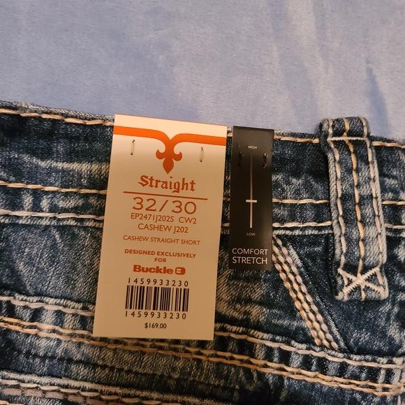 Mens NWT Rock Revival straight jeans size 32x30 - Picture 6 of 6